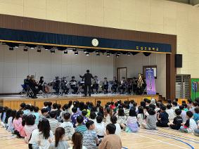 학교로 찾아가는 클래식 교실 개최 